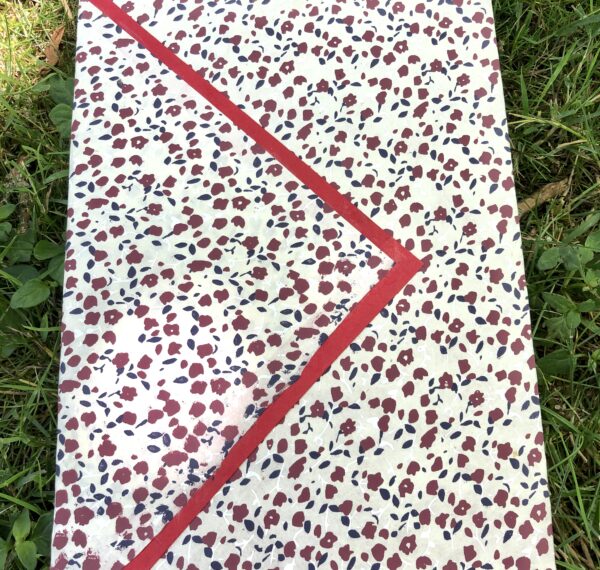 Carnet décoré rouge et blanc