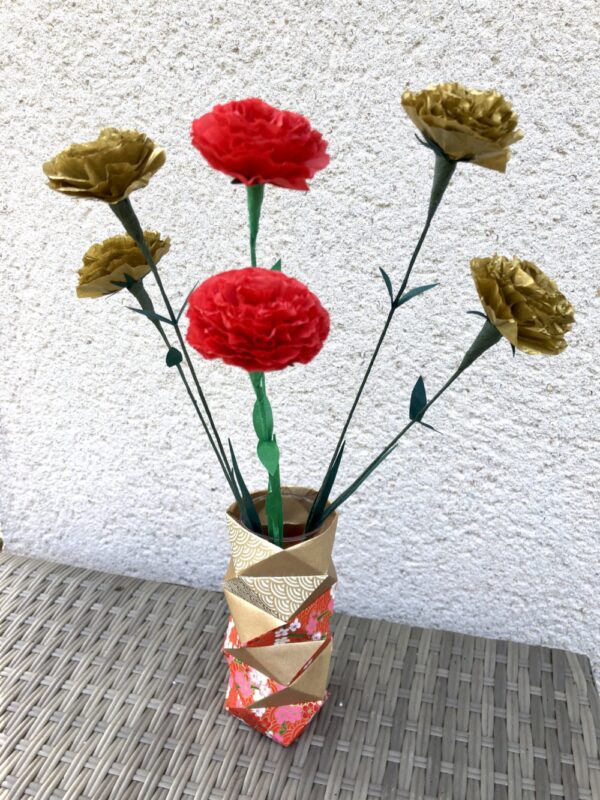 Bouquet d'œillets or et rouge