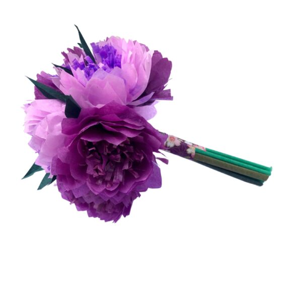 Petit bouquet de pivoines de papier de soie de couleur violette