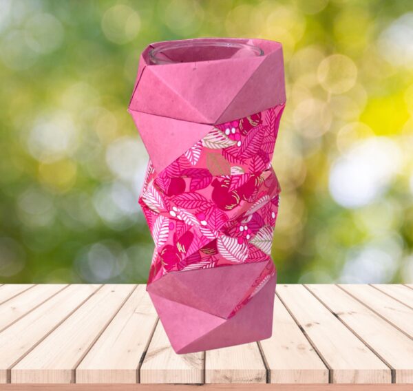 Vase en origami rose 2