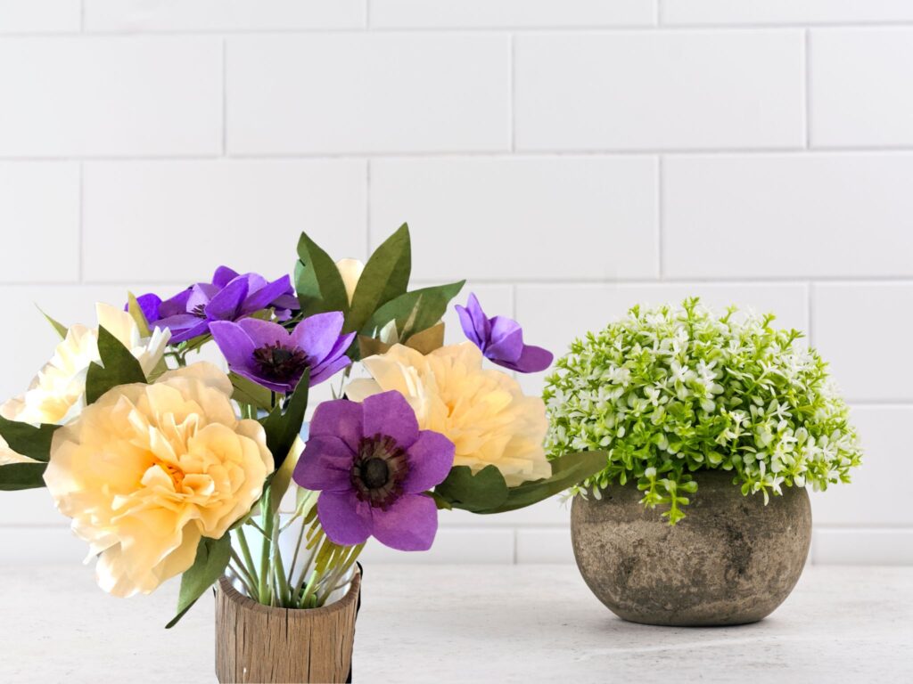 Bouquet de pivoines et anémones