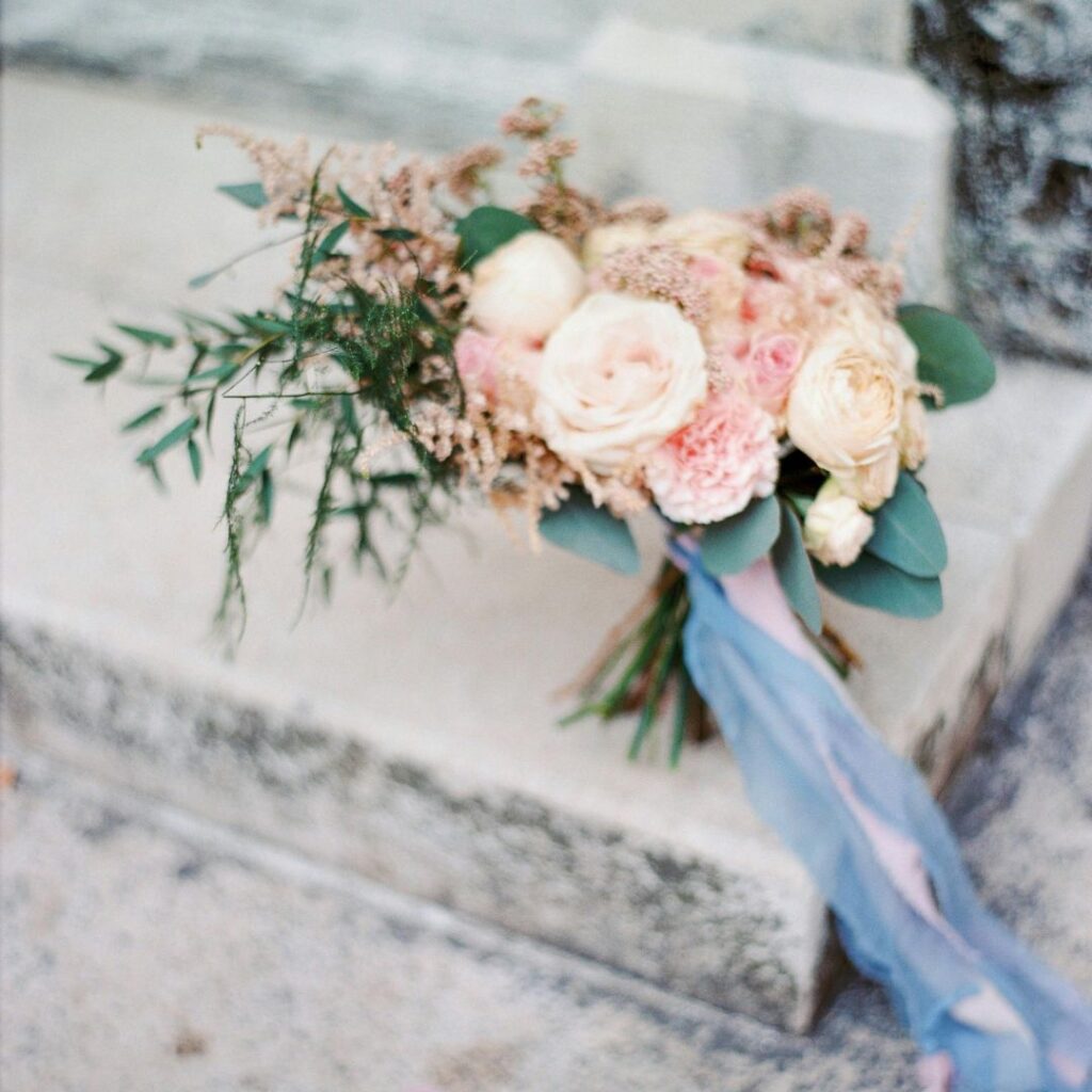 Bouquet tussie-mussie
